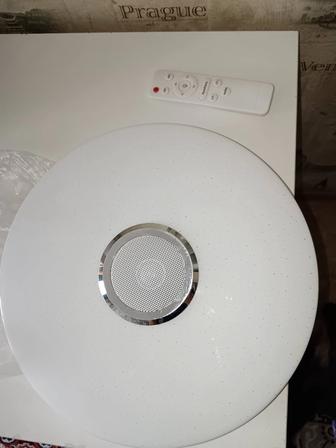 Продам люстру