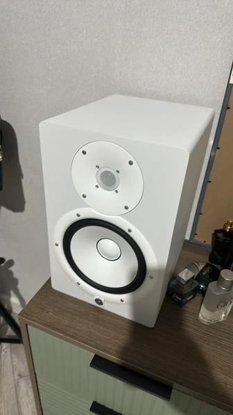 Акустическая система YAMAHA HS8W белый (пара)