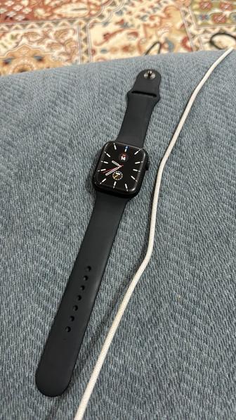 Apple watch 8 (45mm)