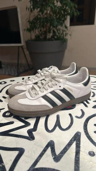 ADIDAS SAMBA