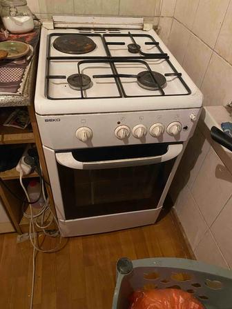 Продам газ плиту beko