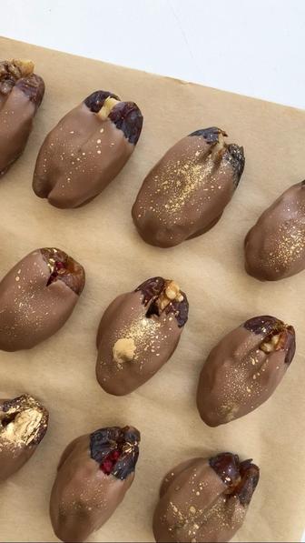 Финики в шоколаде по 490