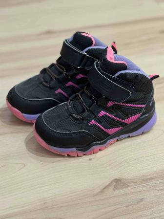 Ботинки демисезонные,размер 26.