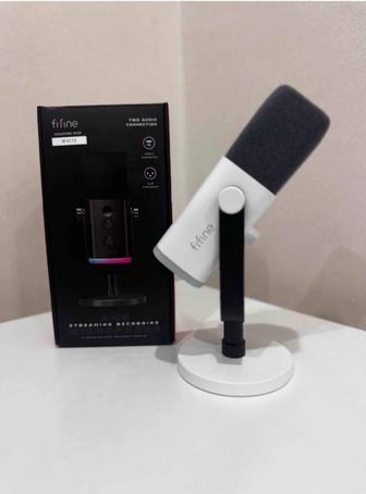 Срочно продам Микрофон Fifine AM8 white