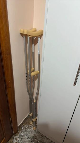 Продам костыли!