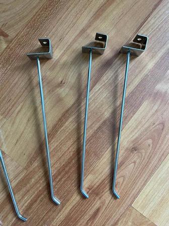 Срочно продам металлические крючки
