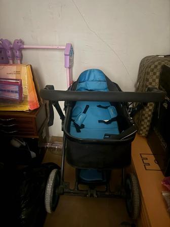 ПРОДАМ УНИВЕРСАЛЬНАЯ ДЕТСКАЯ КОЛЯСКА (3 в 1)