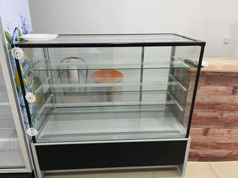 Витринный холодильник