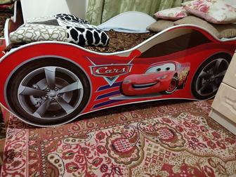 Кровать машина