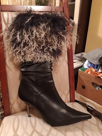 Продам оригинальные, изящные, зимние сапоги испанской фирмы RAS