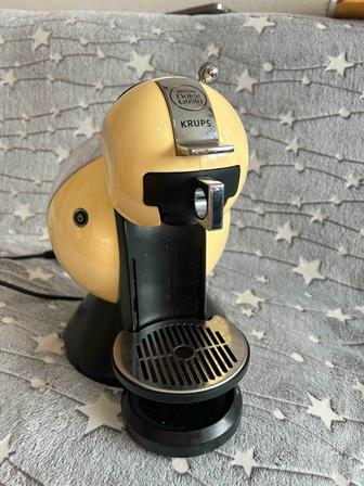 Продам капсульную кофемашину