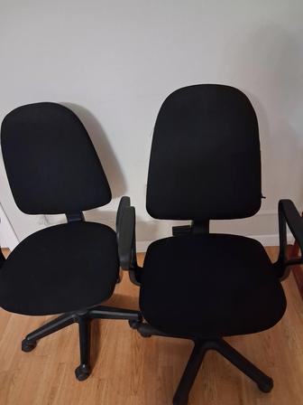 Продам офисные кресла
