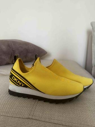 DKNY кроссовки
