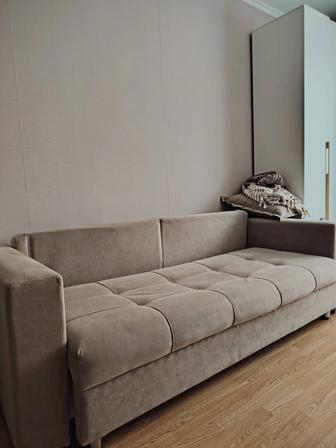 Продаю диван