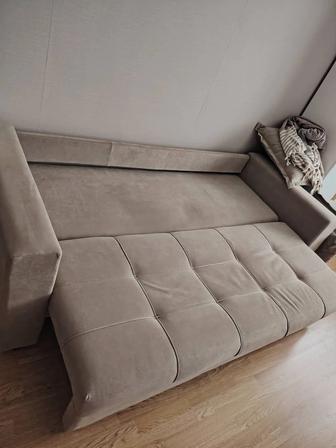 Продаю диван срочно