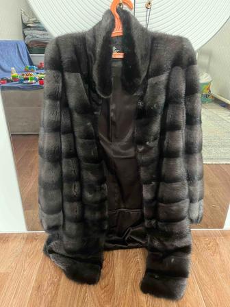 Продам норковую шубу