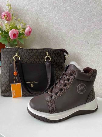 Қыстық аяқ-киім сумкасымен сатылады