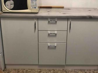 Продам кухонный шкаф