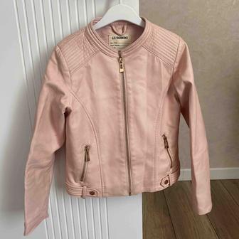 Куртка на девочку 8-9 лет