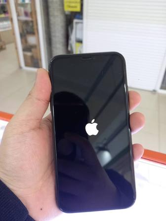 Продам iPhone 11