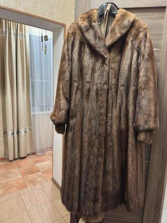 Продам норковую шубу 46 размера.