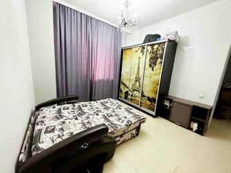 Диван-кровать и шкаф