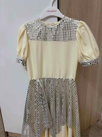 Продам нарядное платье
