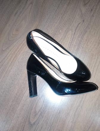 Туфли лакированные