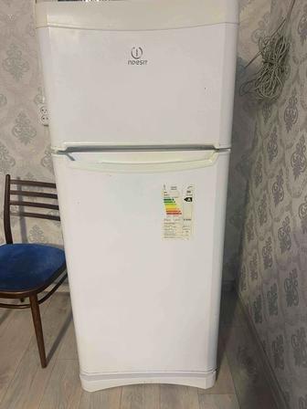 Продается Холодильник