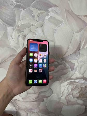 iPhone XS Max/64Gb - В хорошем состоянии