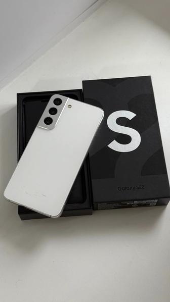 Продам Samsung Galaxy S22, 2022 года