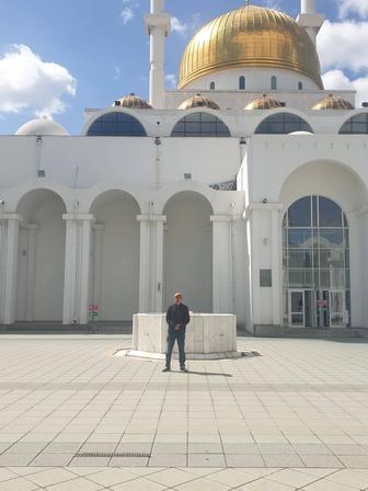 Начальник охраны Специалист службы безопасности