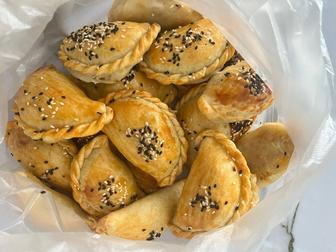 Блины,самса,мини чебуреки,манты,голень,крылышки на заказ