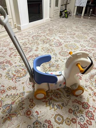 Лошадка каталка