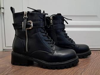 Ботинки зимние женские 38р