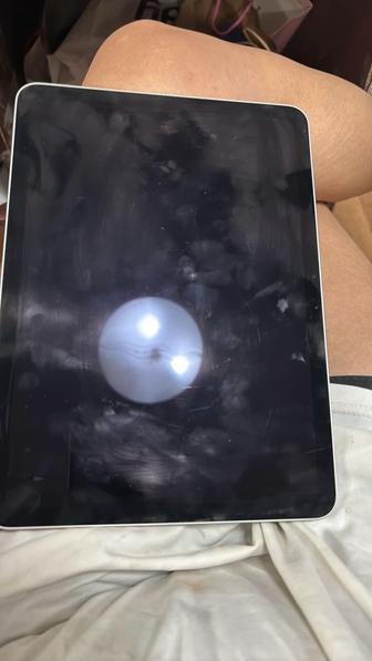 Продам новый IPad Air