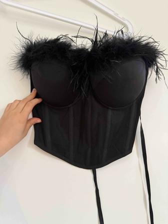 Корсет с перьями новый с этикеткой