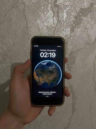 Продам Iphone 8