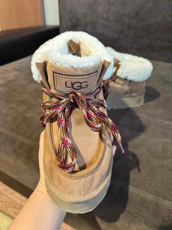 Продаю угги