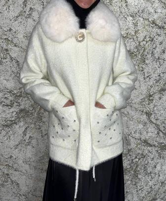 Альпака пальто белый