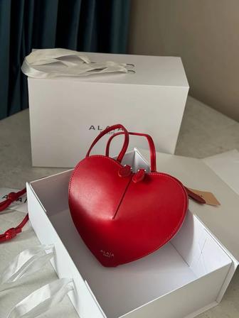 Сумка сердечко Alaia