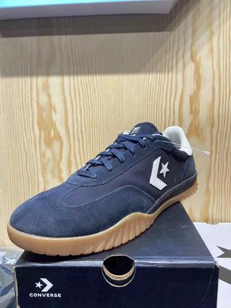 Продам кроссовки Converse
