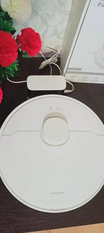 Продаю робот-пылесос TROUVER Robot LDS Vacuum Mop Finder RLS3 белый