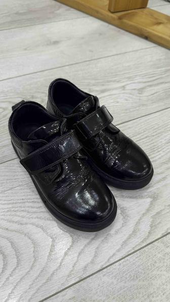 Туфли лаковые на мальчика