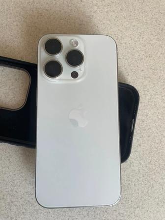 Продам идеальный айфон 15 про 128 гб АКБ 89 все в родном