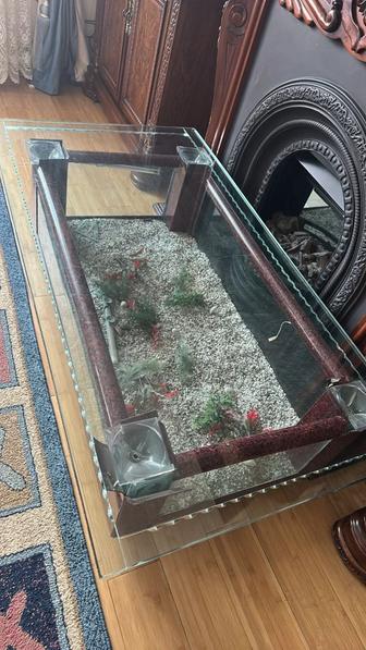 Продаем стол аквариум