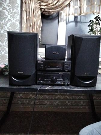 Музыкальный центр