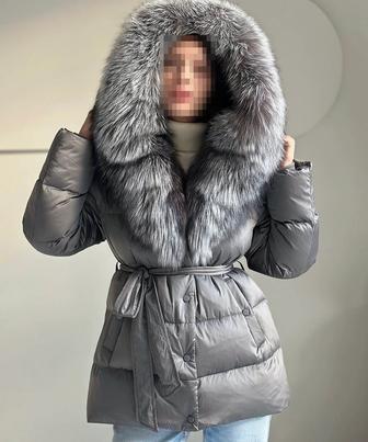 Продам зимнюю куртку MAX MARA