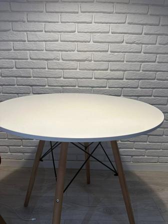 Стол кухонный со стульями