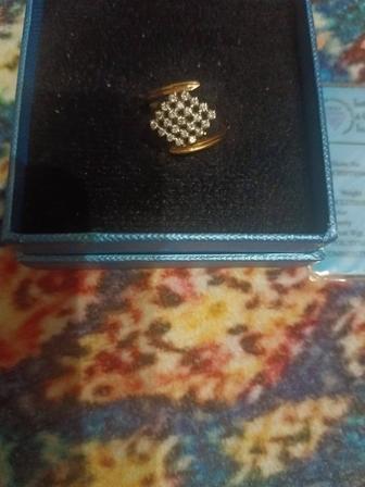Кольцо новое с бриллиантами,рр 18, новый